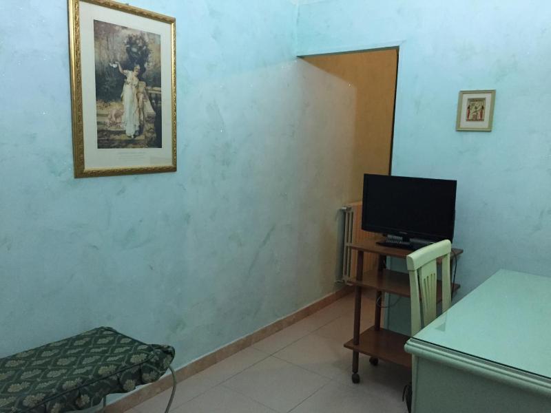 Quadruple Room image 3