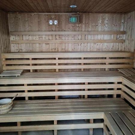 Luxory & Spa Apartman - image 11