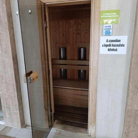 Luxory & Spa Apartman - image 47