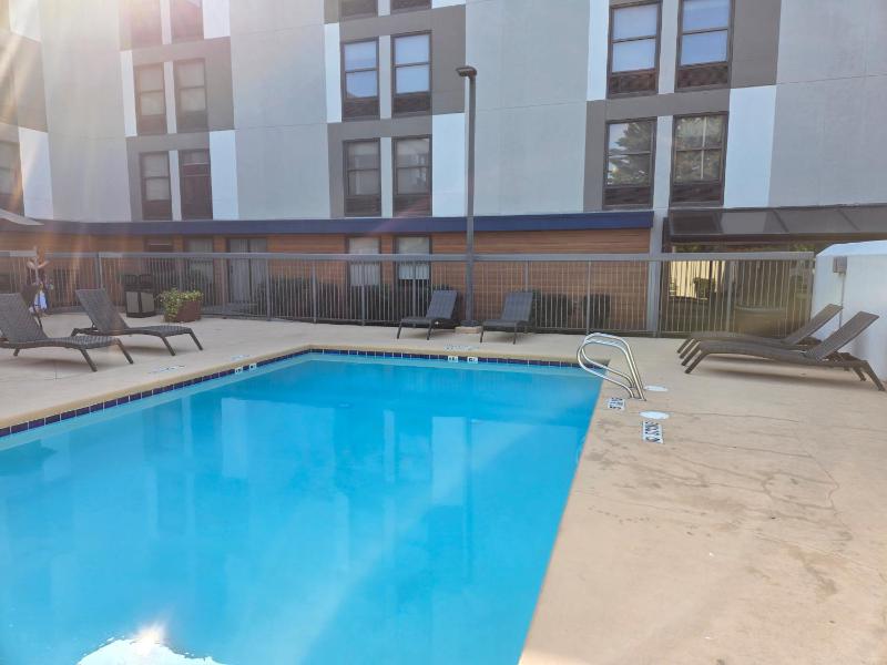 Hampton Inn Seattle-Southcenter - image 11