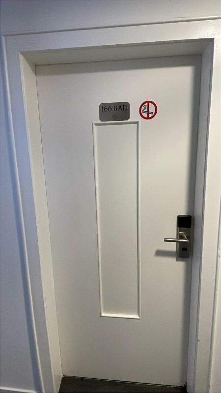 Single Room with Private External Bathroom image 3