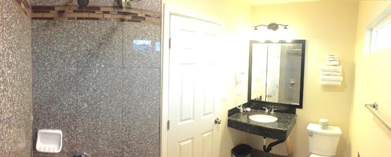Family Room image 2