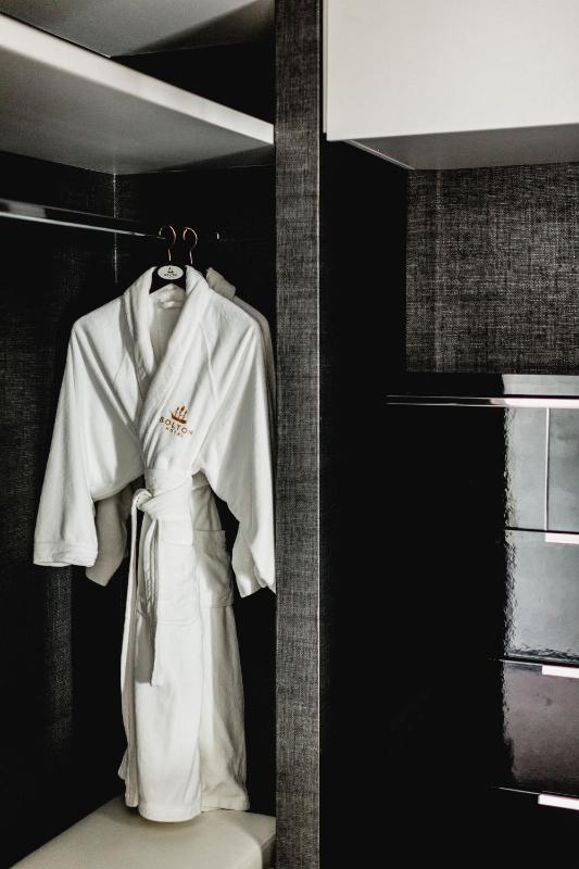 The Residence Suite at Bolton Hotel - image 3