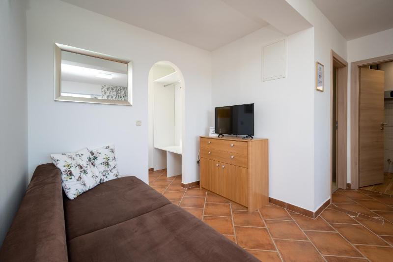 Two-Bedroom Apartment with Terrace and Sea View image 1