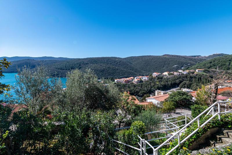Two-Bedroom Apartment with Terrace and Sea View image 4