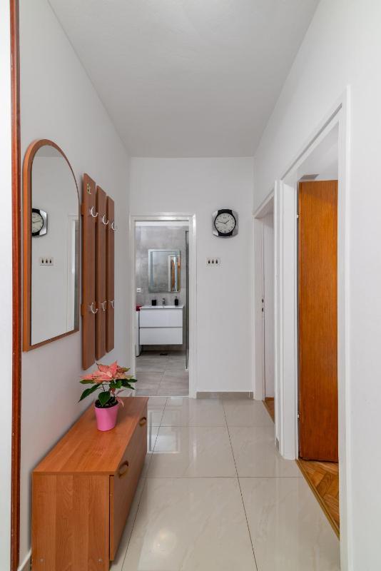 Two-Bedroom Apartment with Terrace and Sea View image 2