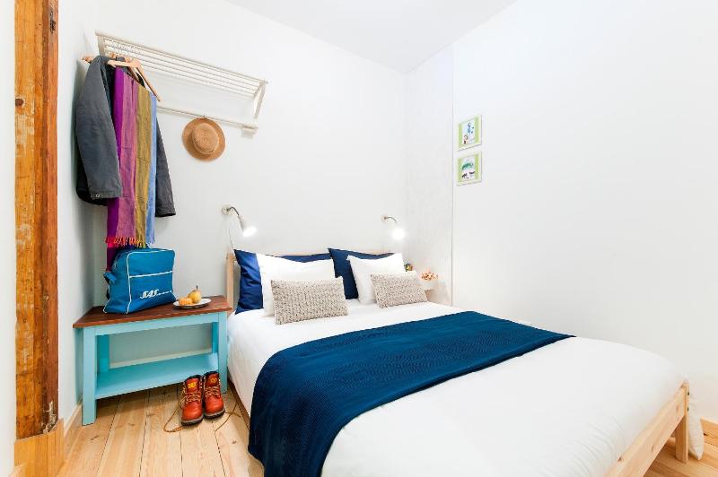 Apartments in Historical Lisbon - image 15