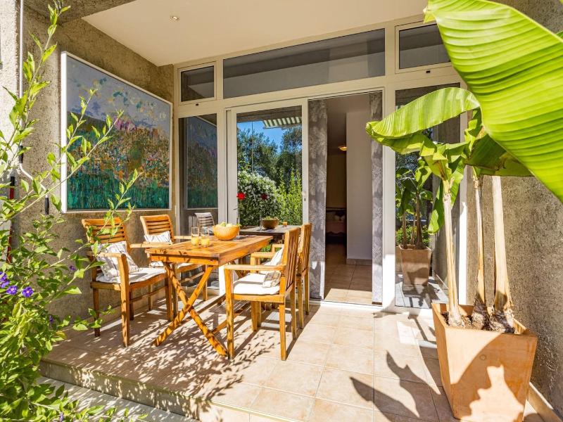 Serene Studio by the Sea - image 21