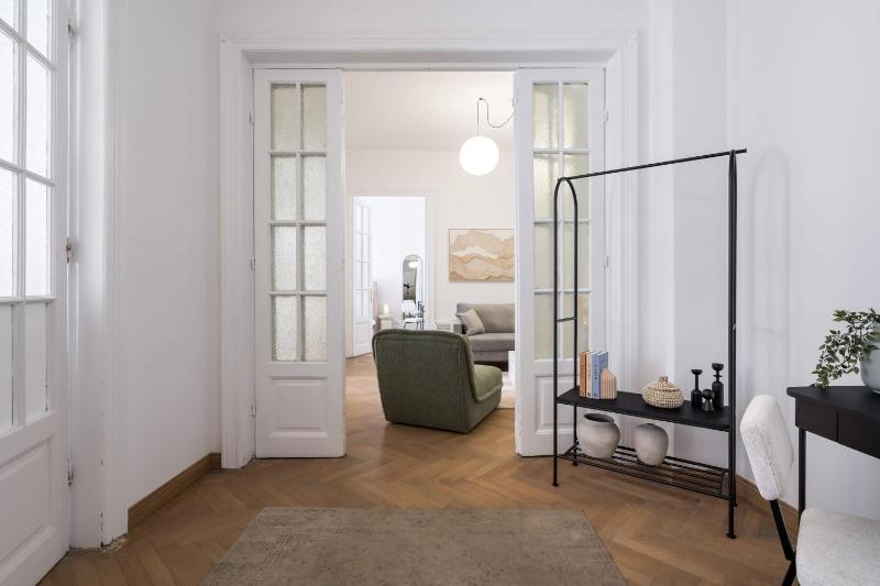 Calea 3BR Victoriei Stunner - Two Living Rooms - Balconies on the Avenue - image 12