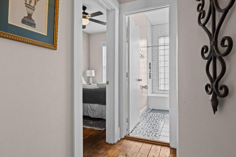 Perfect Retreat In the Heart of Louisville - image 22