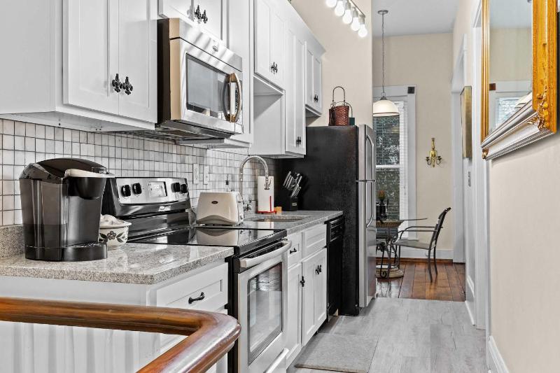 Perfect Retreat In the Heart of Louisville - image 46