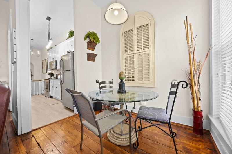 Perfect Retreat In the Heart of Louisville - image 47