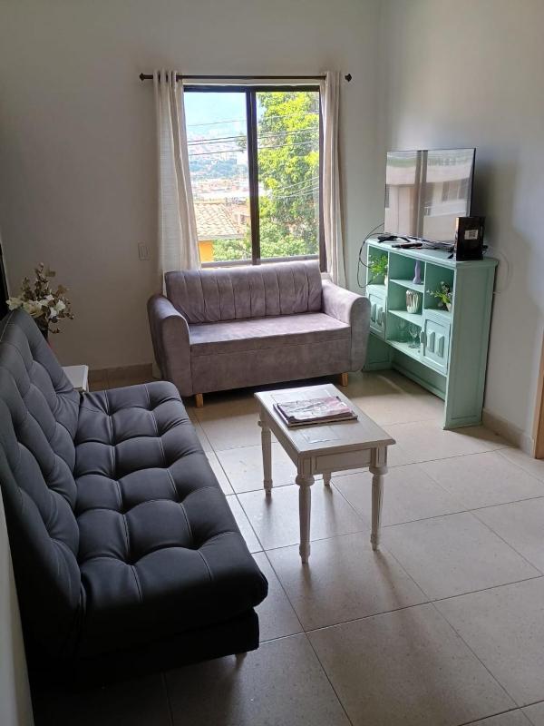 Hermoso Apartamento en Medellín - image 2