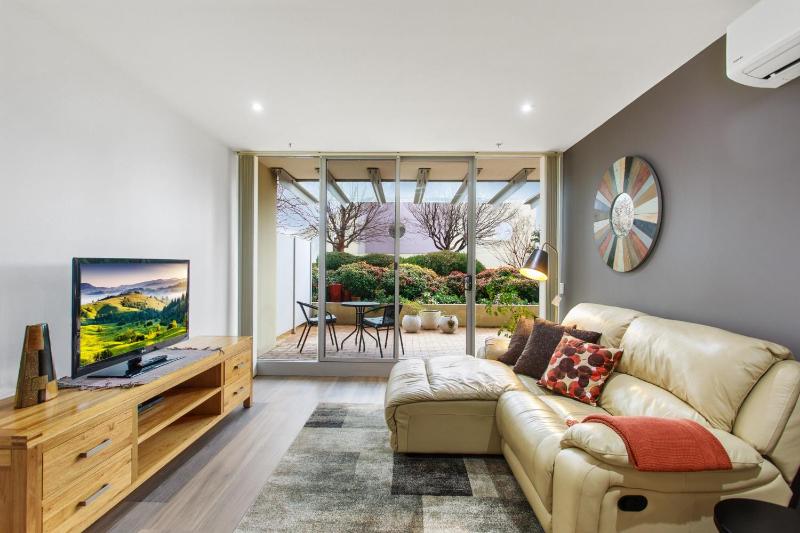 MadeComfy Spacious Canberra Living with Courtyard - image 1