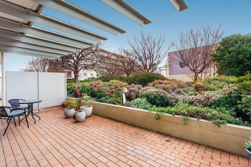 MadeComfy Spacious Canberra Living with Courtyard - image 11