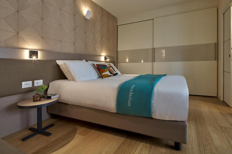 WANDERLUST HOTEL & APARTMENTS - SUITE & SPA - Bardolino Lago di Garda - Verona - image 4