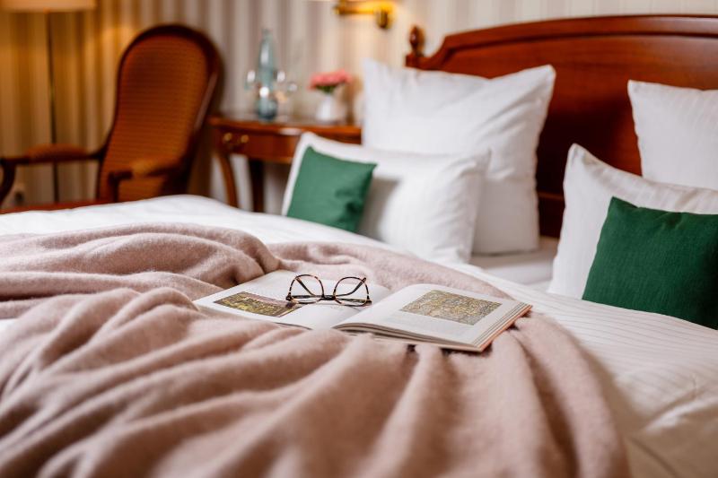 Standard Double Room image 4