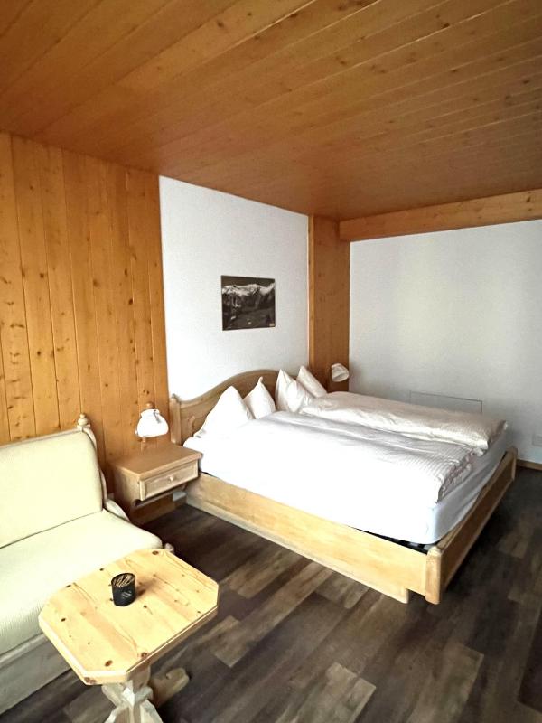 Double Room image 2