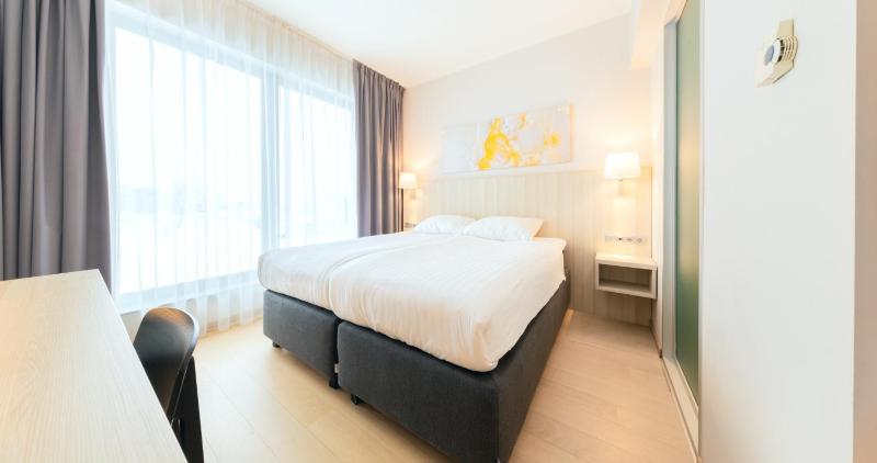Premium Room with Spa Access image 3