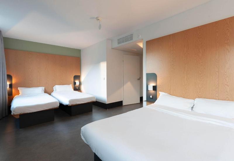 Quadruple Room image 1