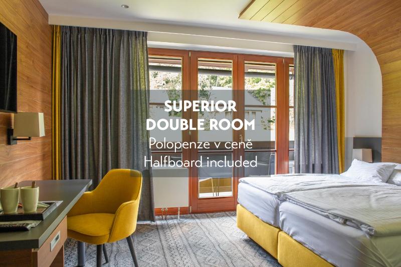 Superior Double Room image 4