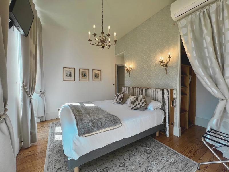 Castle Suite image 1