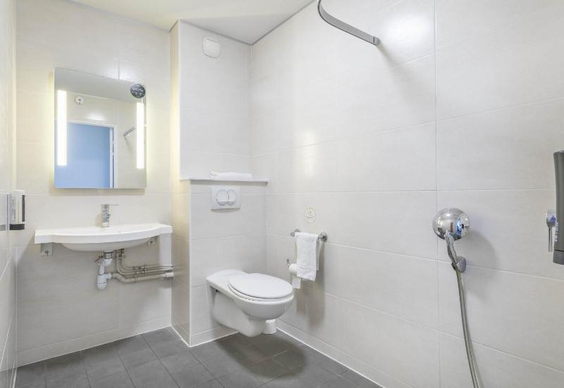 Double Room - Disability Access image 4