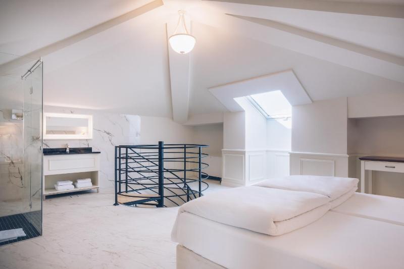Smecchia Premium Suite image 2