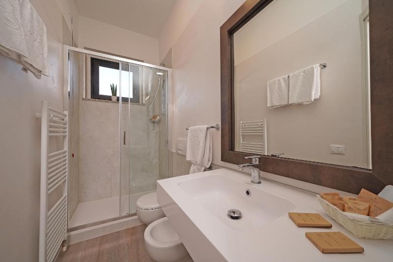 Comfort Double or Twin Room image 2