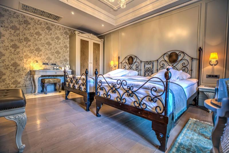 Superior Double or Twin Room with Garden View image 1