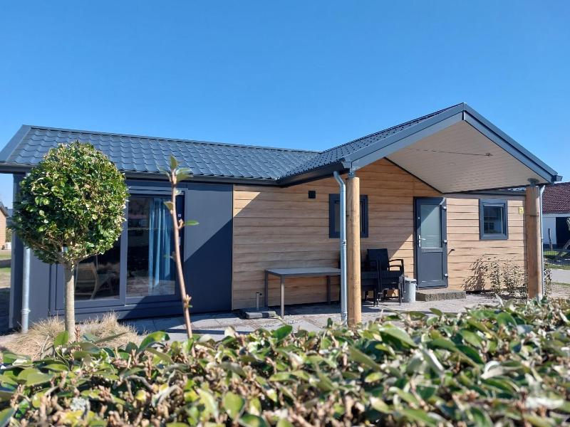 Two-Bedroom Chalet image 4