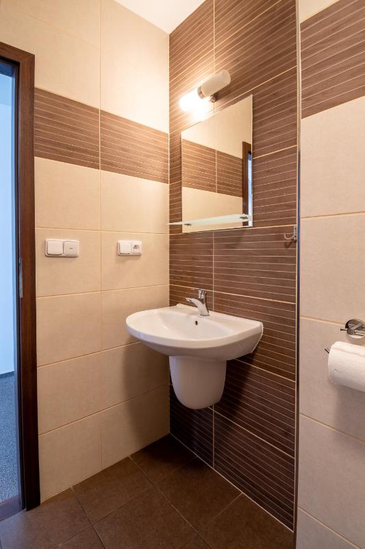 Double Room with Private Bathroom image 2