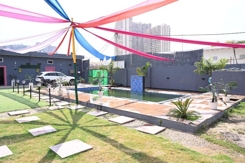 PLAY ROYAL GRAND RESORT perfect party space - image 6