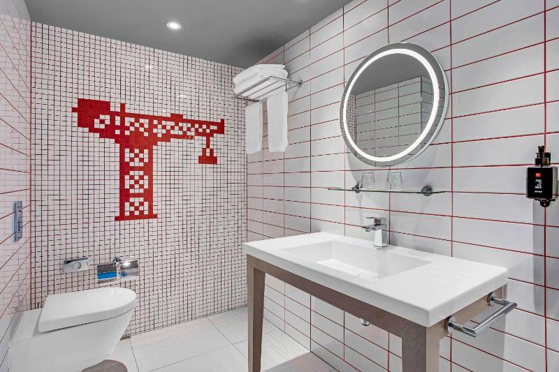 Standard Room image 2