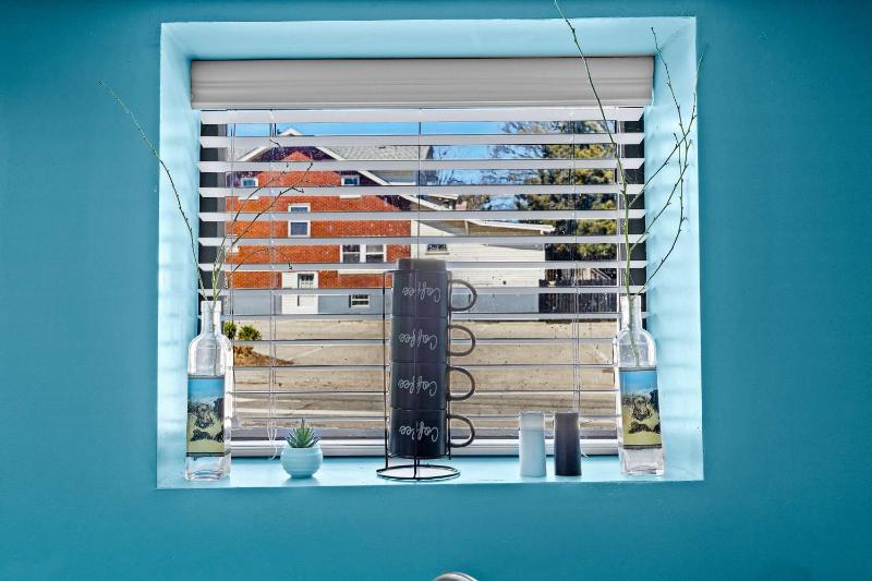 Charming Stay- Bottom Unit in Lou Arts District - image 23