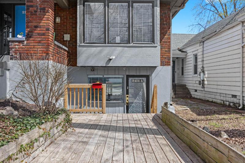 Charming Stay- Bottom Unit in Lou Arts District - image 35
