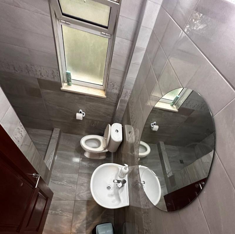 Studio in Bllok Tirana - image 3