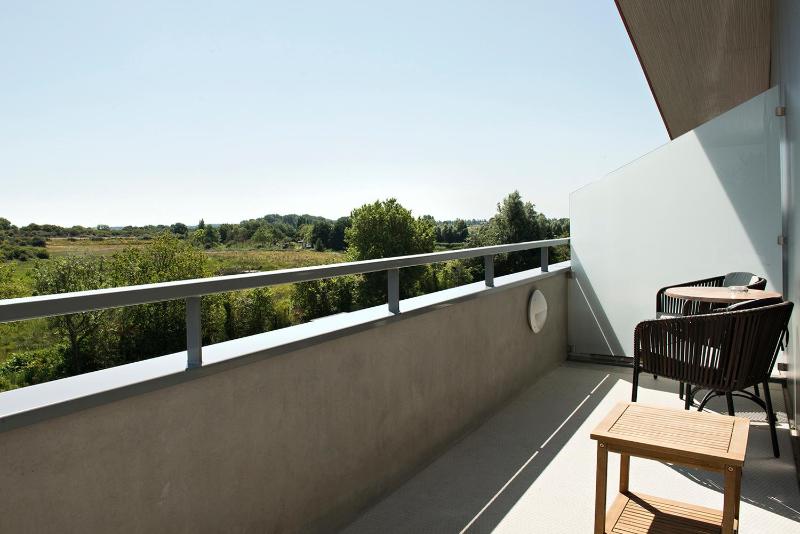 Deluxe Double Room with Balcony (no pets allowed) image 4