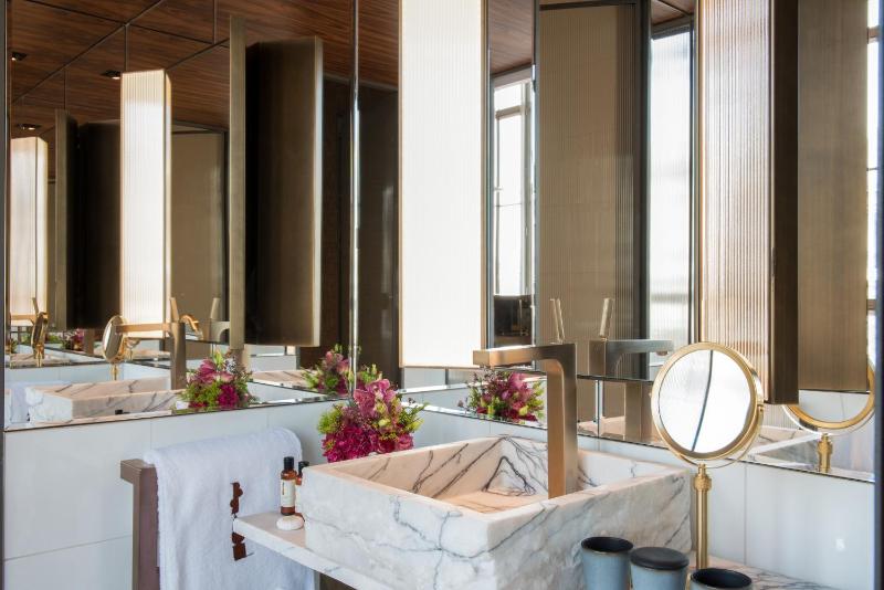 Connecting Double Room image 2