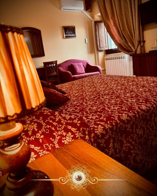 Double or Twin Room image 3