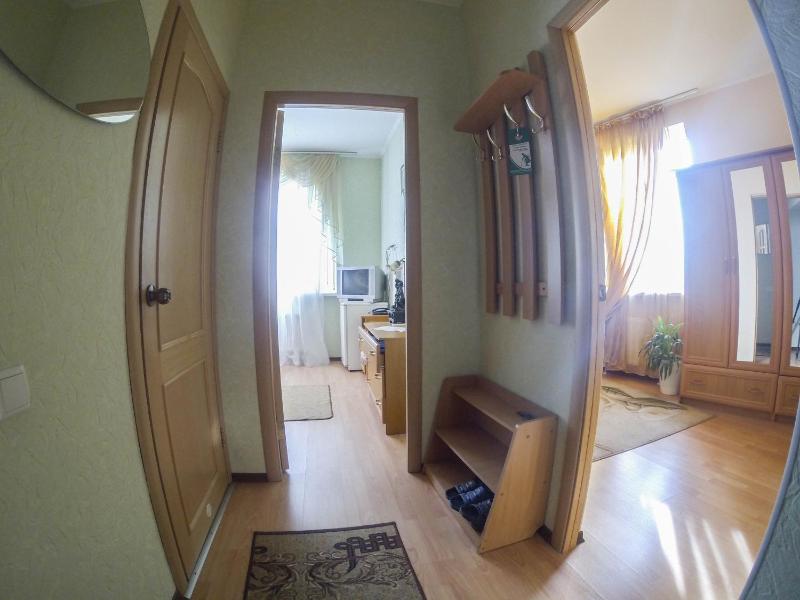 Family Room image 2