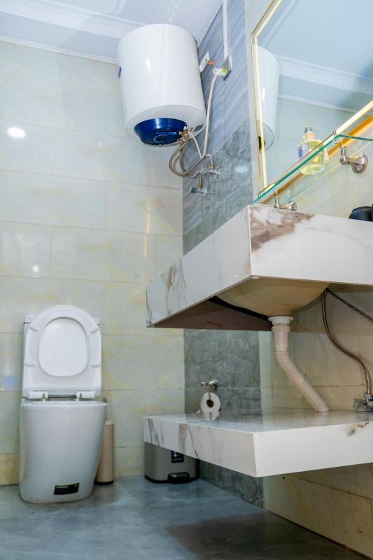KML Luxury Elegant 3BR Residence in Gombe - image 6