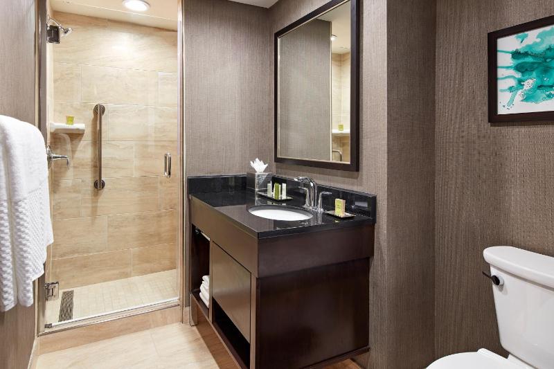 King Room image 2