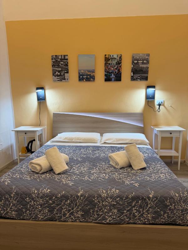 Double Room with Private External Bathroom image 1