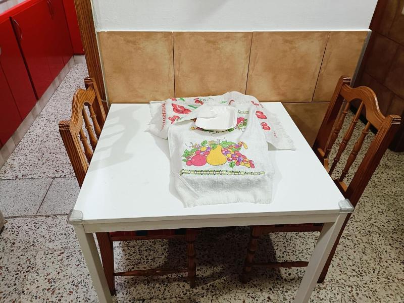Cozy Guest Room Near Las Canteras Beach in Las Palmas - image 19