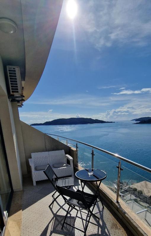 Apartment with Sea View image 4