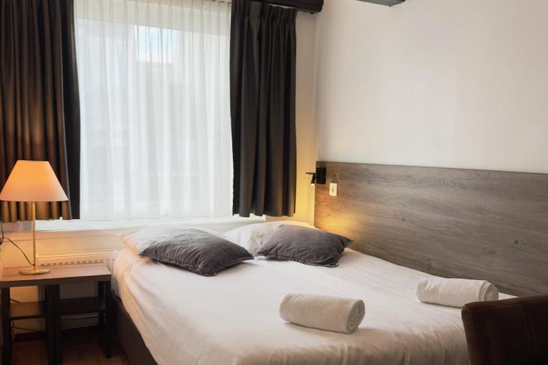 Budget Double or Twin Room with Private Bathroom image 1