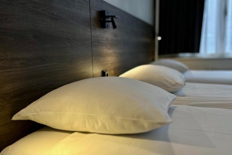 Triple Room with Private Bathroom image 1