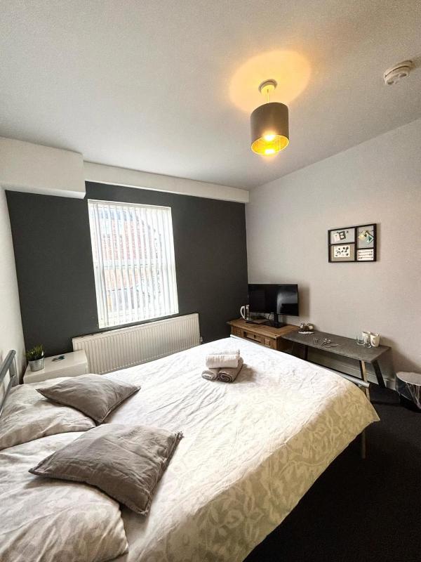 Budget Double Room image 3