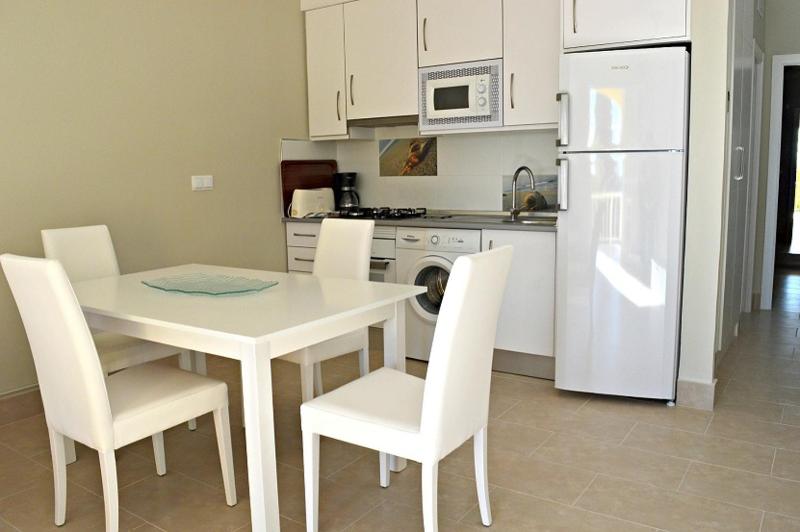 Standard One-Bedroom Apartment image 4